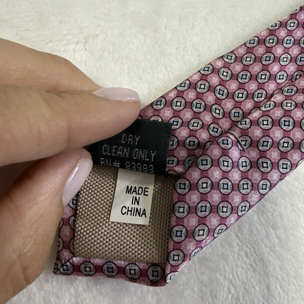 Bruno‎ Piattelli Necktie Mens OS Pink Geometric Medallion Silk Hand Made Exc
